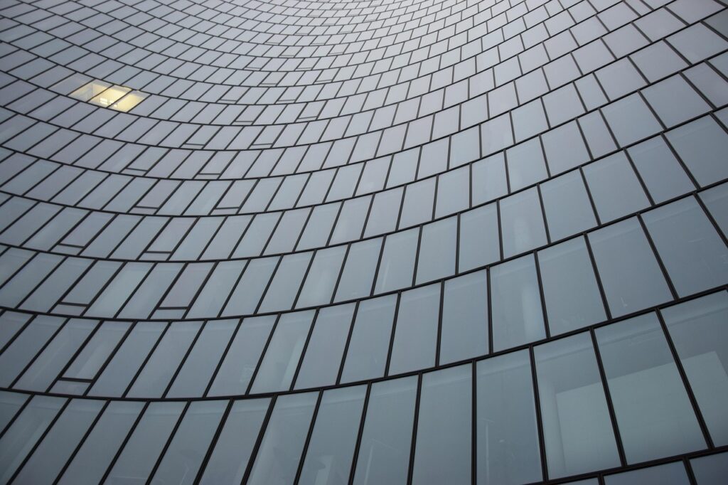 人気の事務所を比較する際のポイントは？